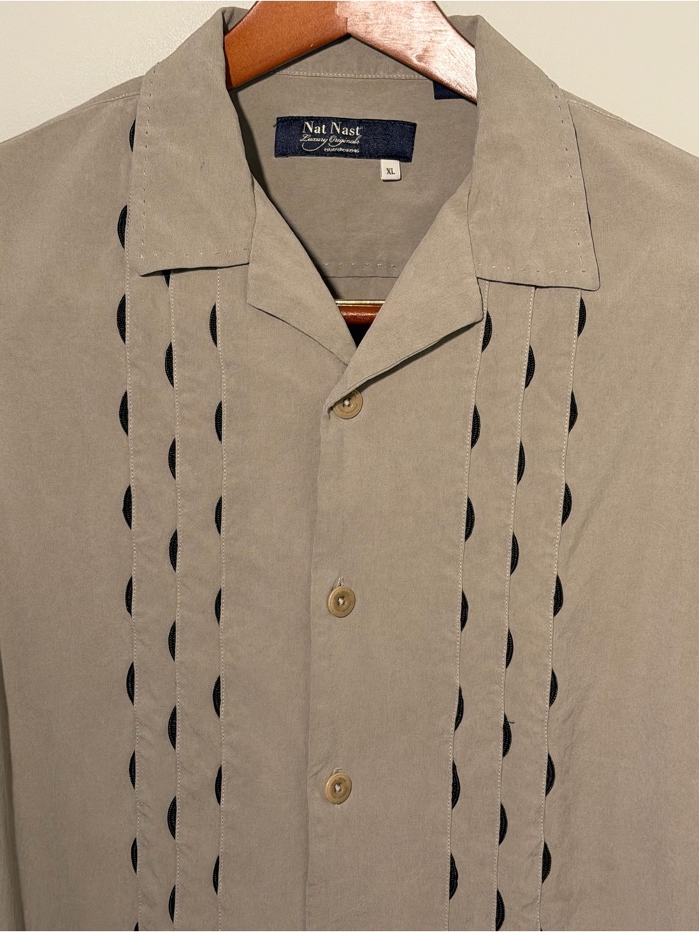 Nat Nast Luxury Originals Men’s Beige Short-Sleeve Cuban Collar Shirt